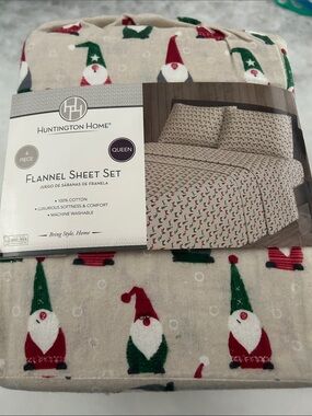 Huntington Home Beige Flannel Sheet Set with Red & Green Gnome Print